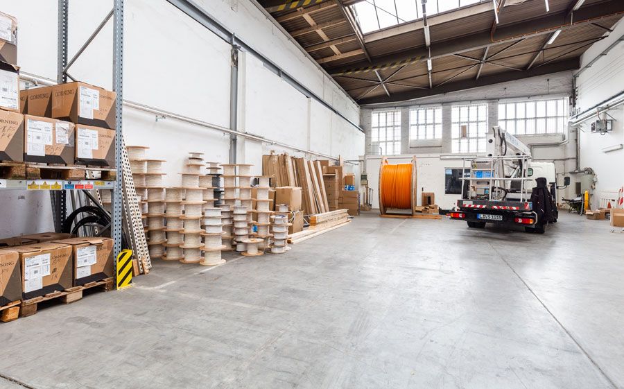 Elektronik Hammer GmbH, Lager